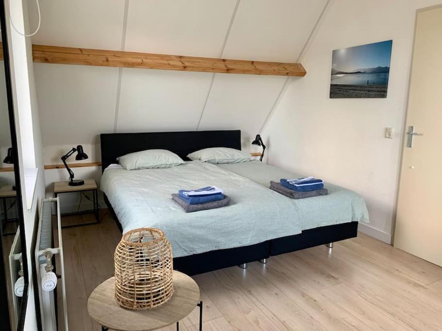 Huebsches Ferienhaus In Ouddorp - Fusslaeufig Zum Strand Und Zentrum Extérieur photo