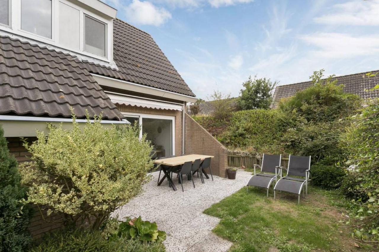 Huebsches Ferienhaus In Ouddorp - Fusslaeufig Zum Strand Und Zentrum Extérieur photo